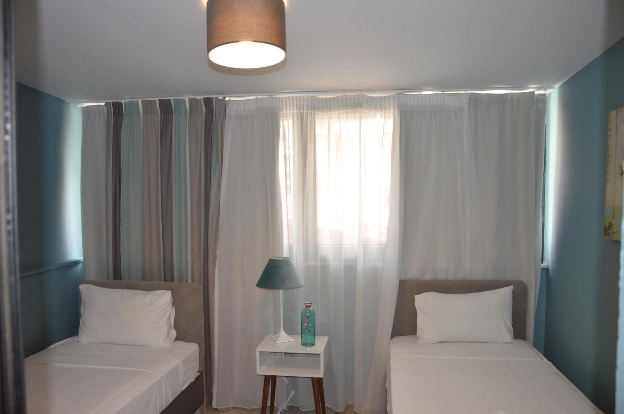 Aqua Mare Sea Side Rooms Nea Kallikrateia Dış mekan fotoğraf