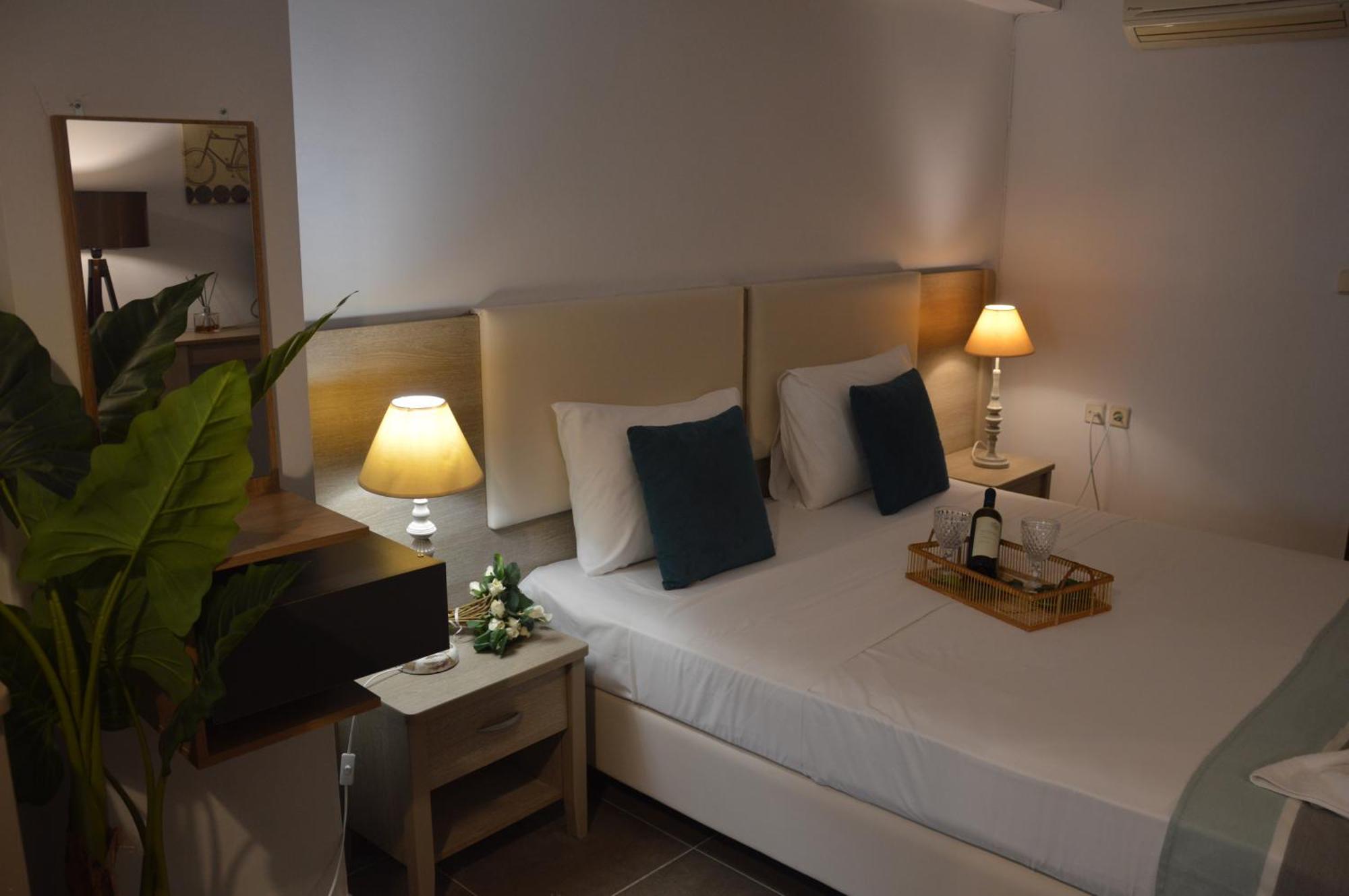 Aqua Mare Sea Side Rooms Nea Kallikrateia Dış mekan fotoğraf