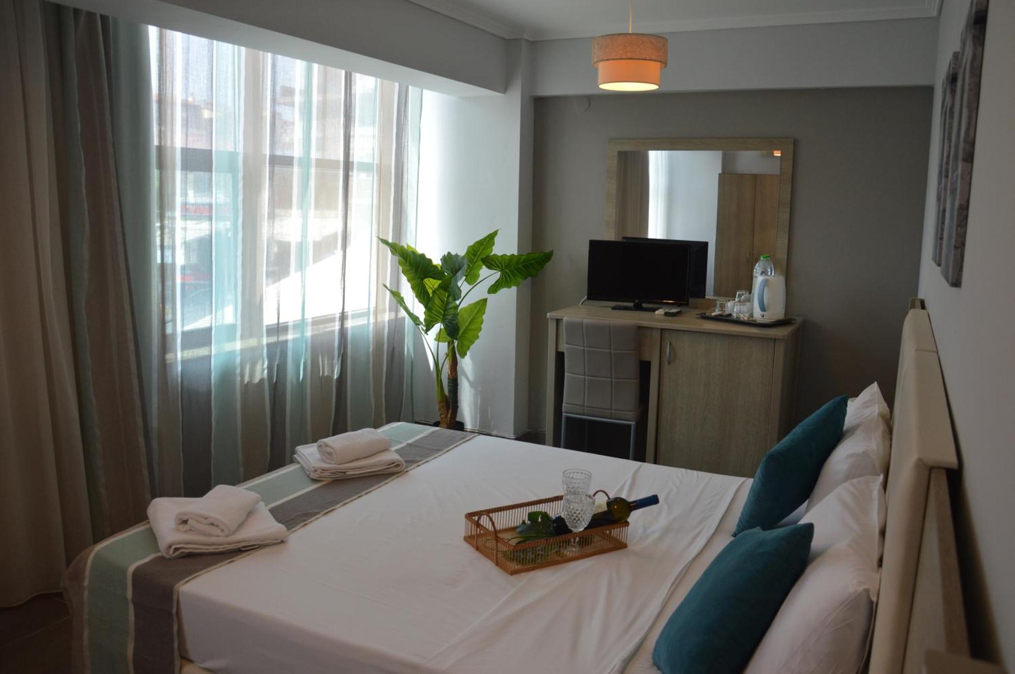 Aqua Mare Sea Side Rooms Nea Kallikrateia Dış mekan fotoğraf